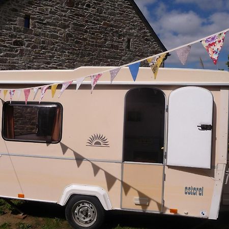Bretagne Chambre D'Hotes Suite 53M2 Et Caravane Vintage Avec Cuisine Et Salle De Bains Privees Brittany B&B 53M2 Suite And Vintage Caravan Glamping With Private Kitchen And Bathroom Pleumeur-Gautier Экстерьер фото