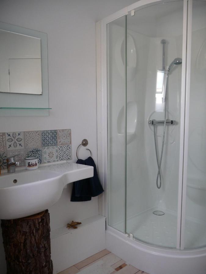 Bretagne Chambre D'Hotes Suite 53M2 Et Caravane Vintage Avec Cuisine Et Salle De Bains Privees Brittany B&B 53M2 Suite And Vintage Caravan Glamping With Private Kitchen And Bathroom Pleumeur-Gautier Экстерьер фото